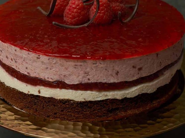 Triple raspberry taart