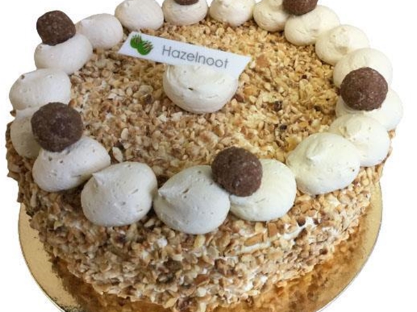 Hazelnoottaartje 6 pers.