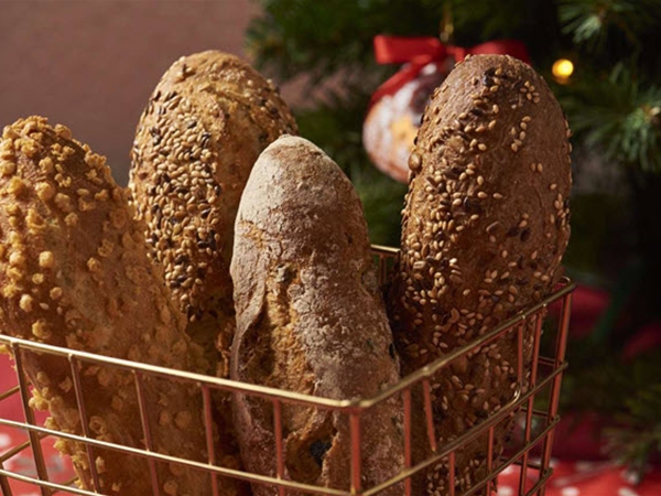 Voorgebakken tomaat-olijf midi baguette